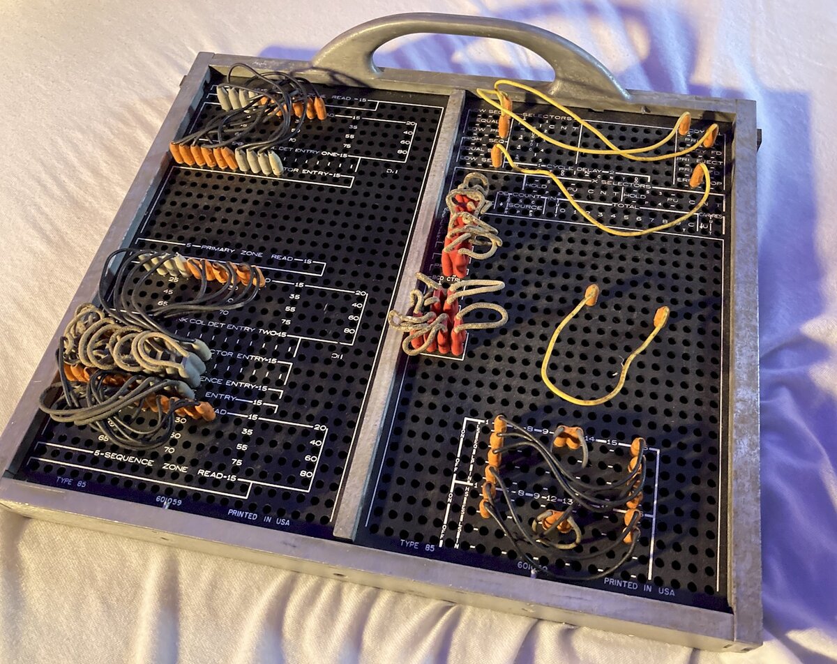Alex & Gemini's Attic | Vintage Computer History Collection